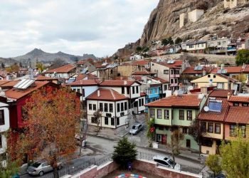 Yatırımcılar ve doğaseverler burada buluştu: Afyon’un en güzel ilçesi belli oldu!