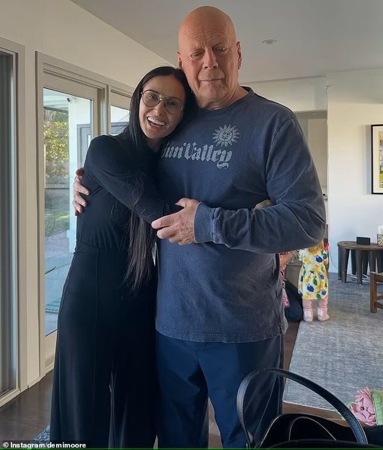 Bruce Willis’in Frontotemporal Demans Mücadelesi ve Emma Heming’in Bitmeyen Yas Hali